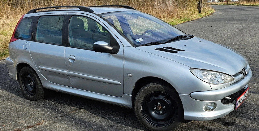 Peugeot 206 cena 6500 przebieg: 186000, rok produkcji 2003 z Łódź małe 667